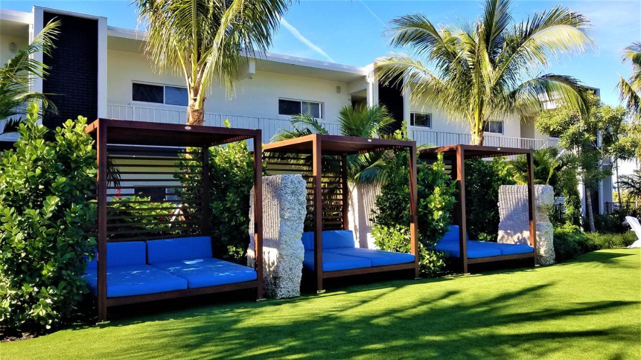 Bali Hai Beachfront Resort And Spa Holmes Beach Exterior foto