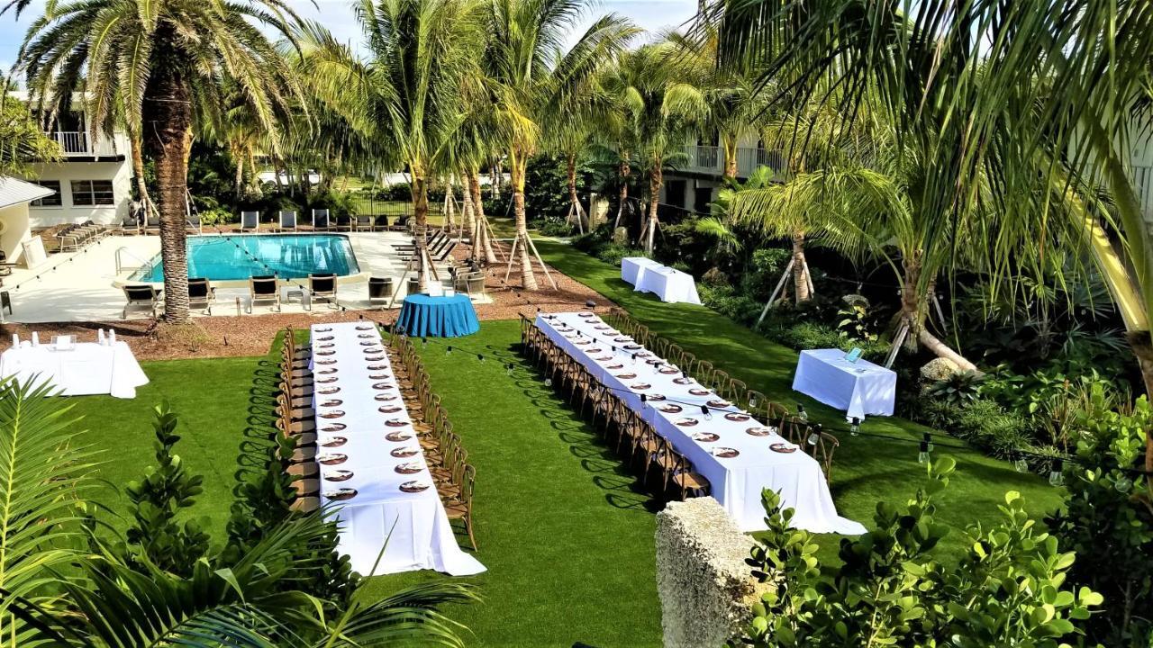 Bali Hai Beachfront Resort And Spa Holmes Beach Exterior foto