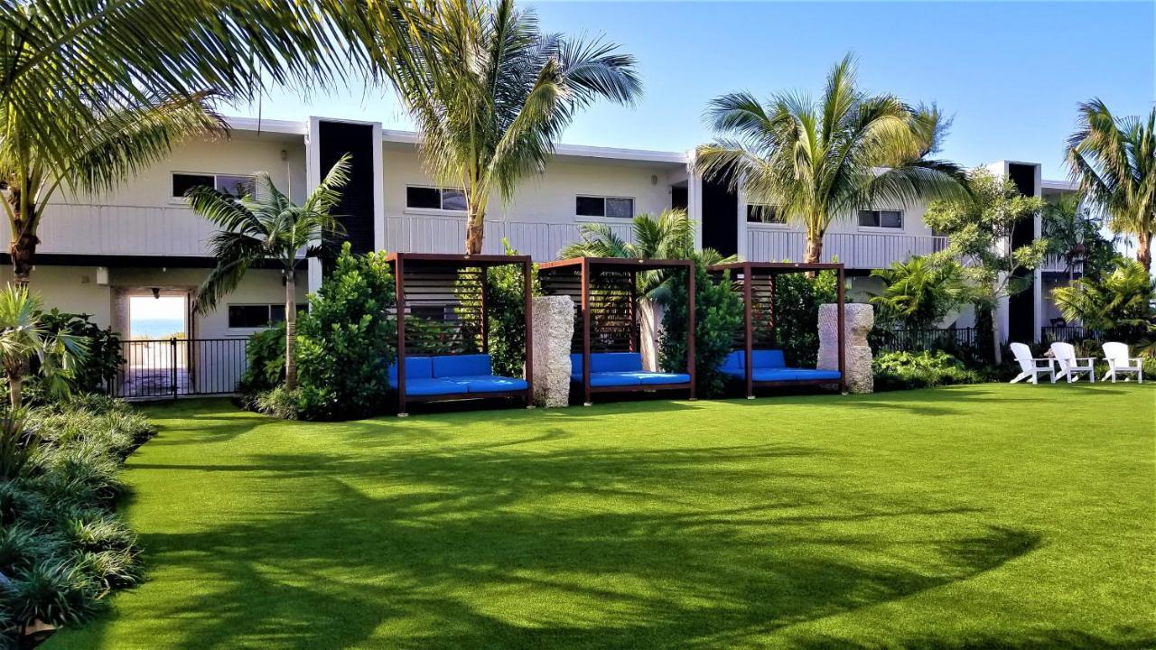 Bali Hai Beachfront Resort And Spa Holmes Beach Exterior foto