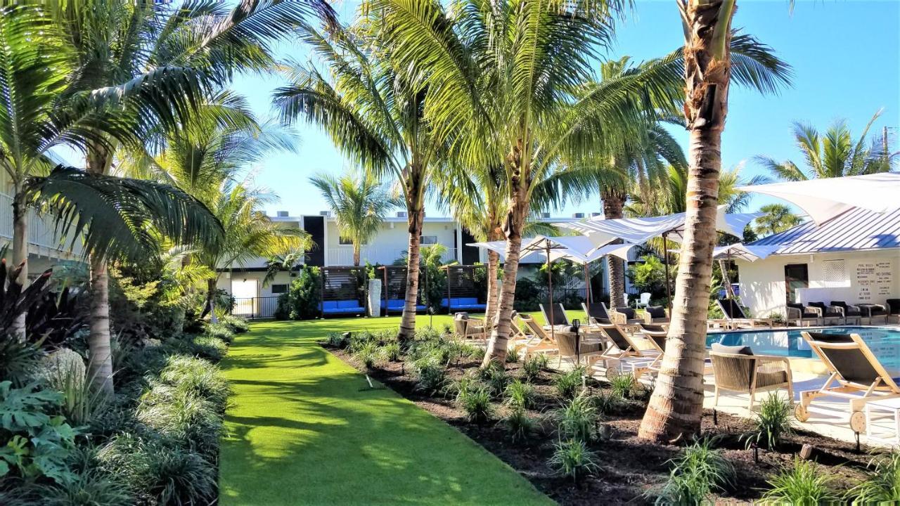 Bali Hai Beachfront Resort And Spa Holmes Beach Exterior foto