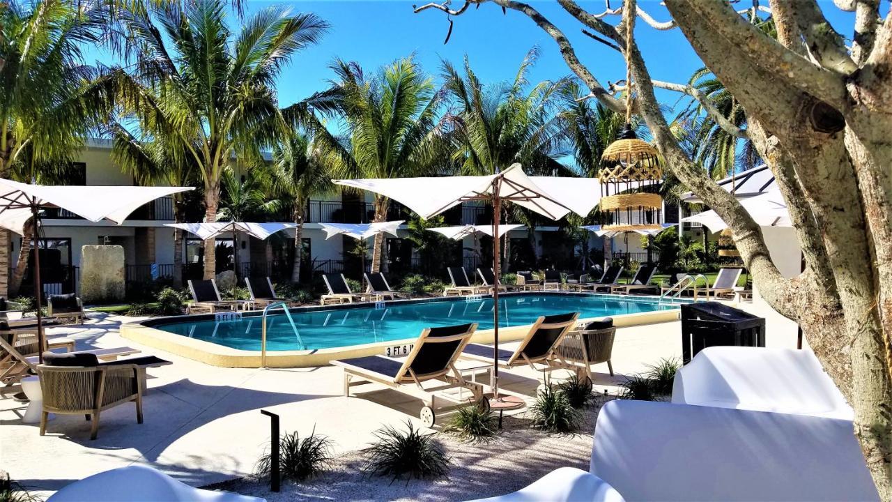 Bali Hai Beachfront Resort And Spa Holmes Beach Exterior foto